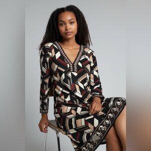 Women’s White House Black Market Dress 👗 size large. New with Tags. 💃 Valentine